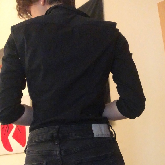 Serious Button Down 🌙 - Picture 3 of 4